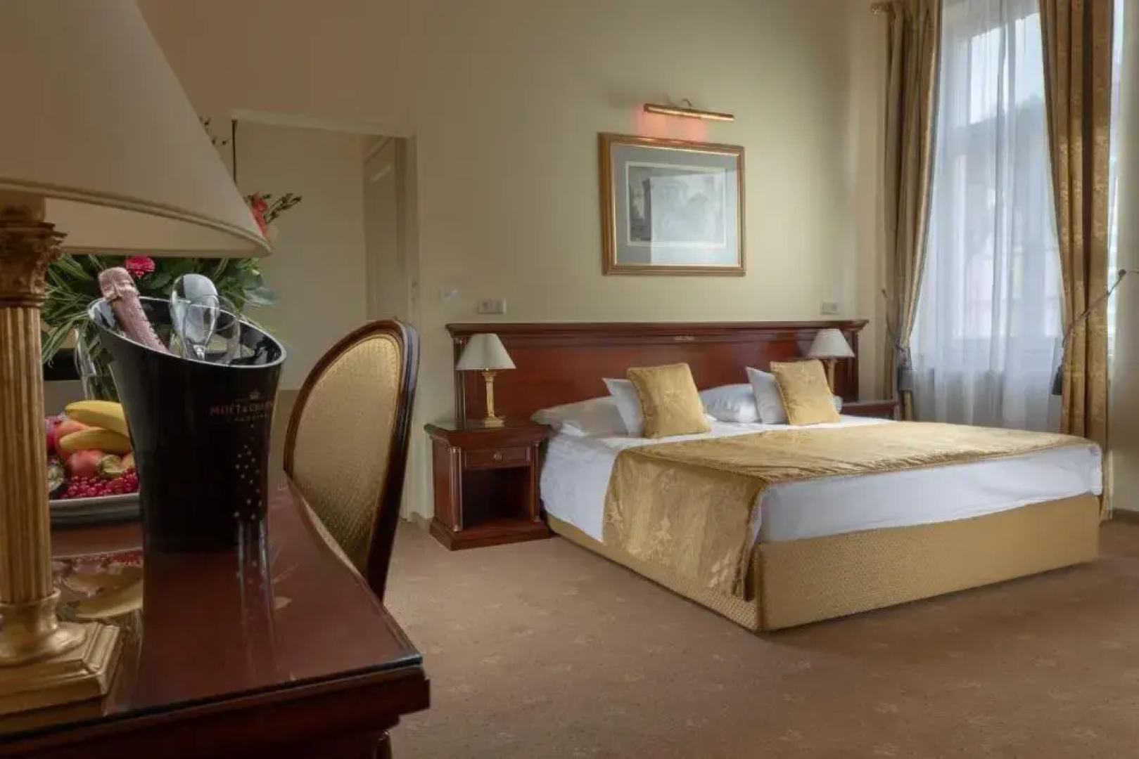 Savoy Westend Hotel