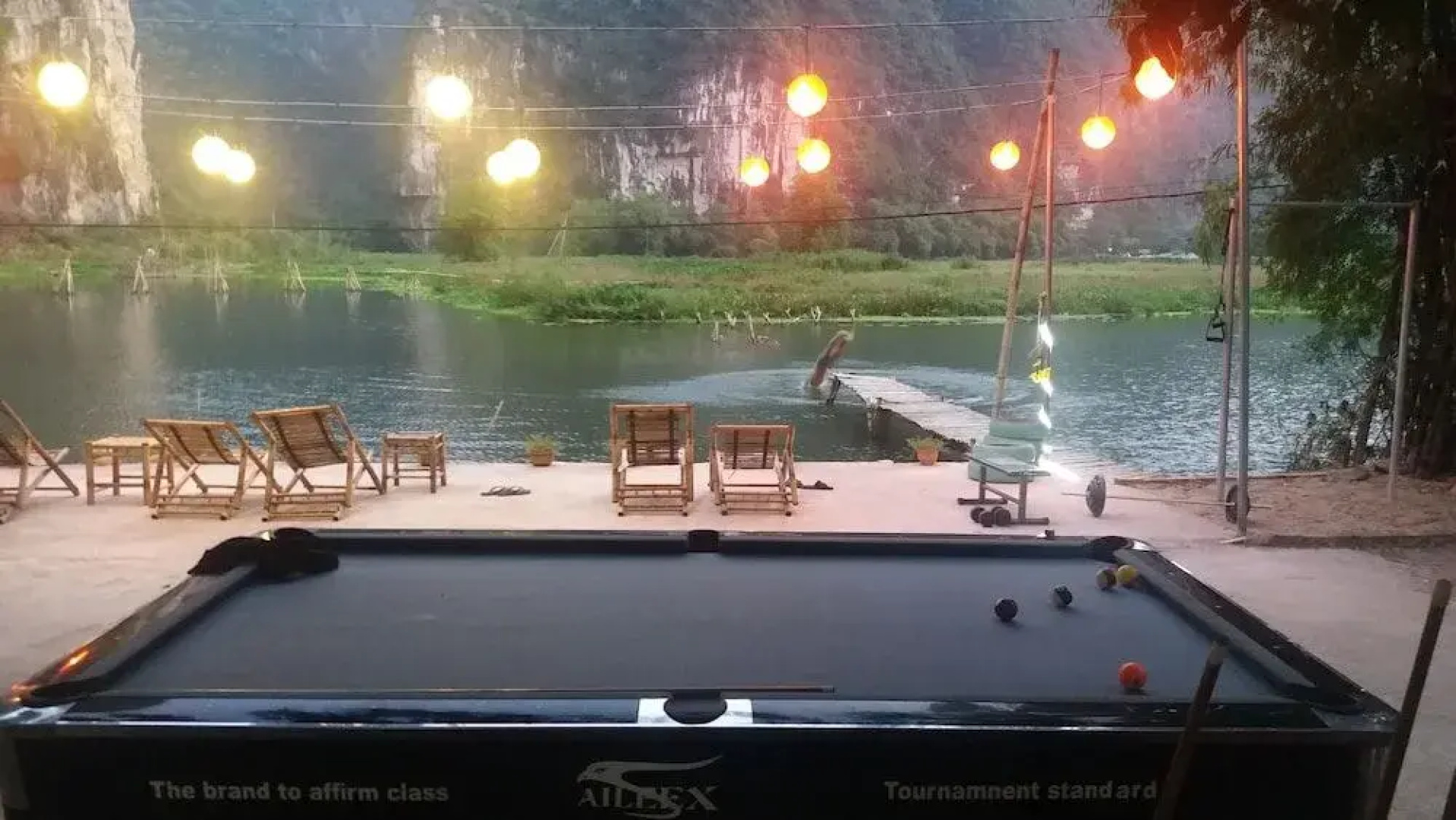 Quoc Khanh Bamboo Homestay - Hostel
