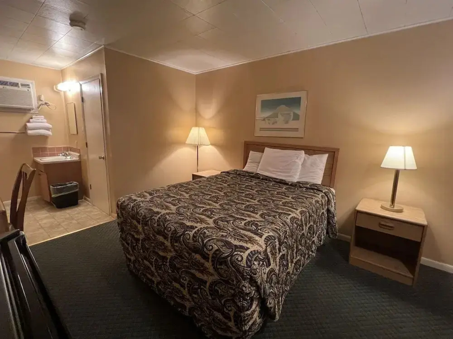 Silver Spur Motel