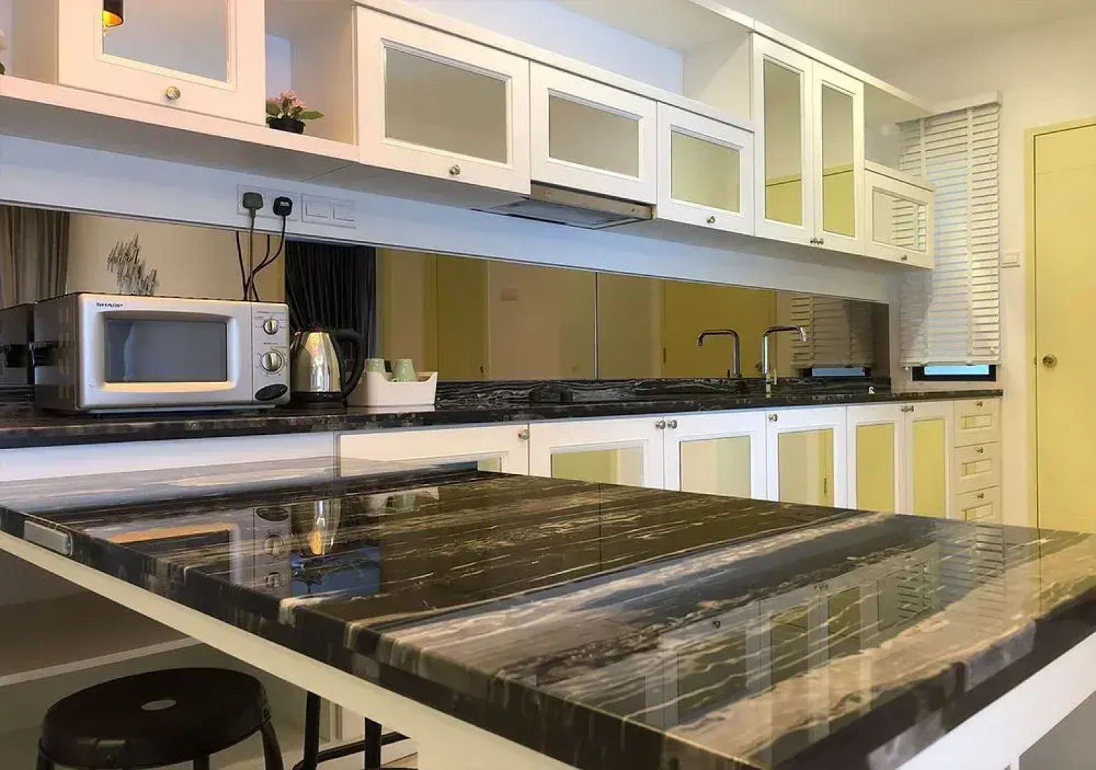 Atlantis Residence By V SUITES