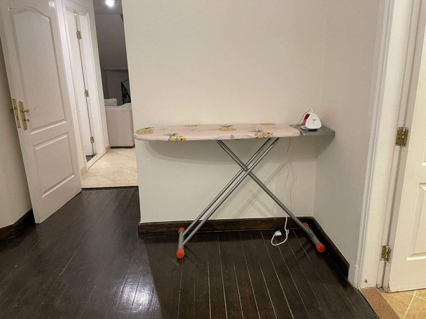 Beverly standalone villa with garden