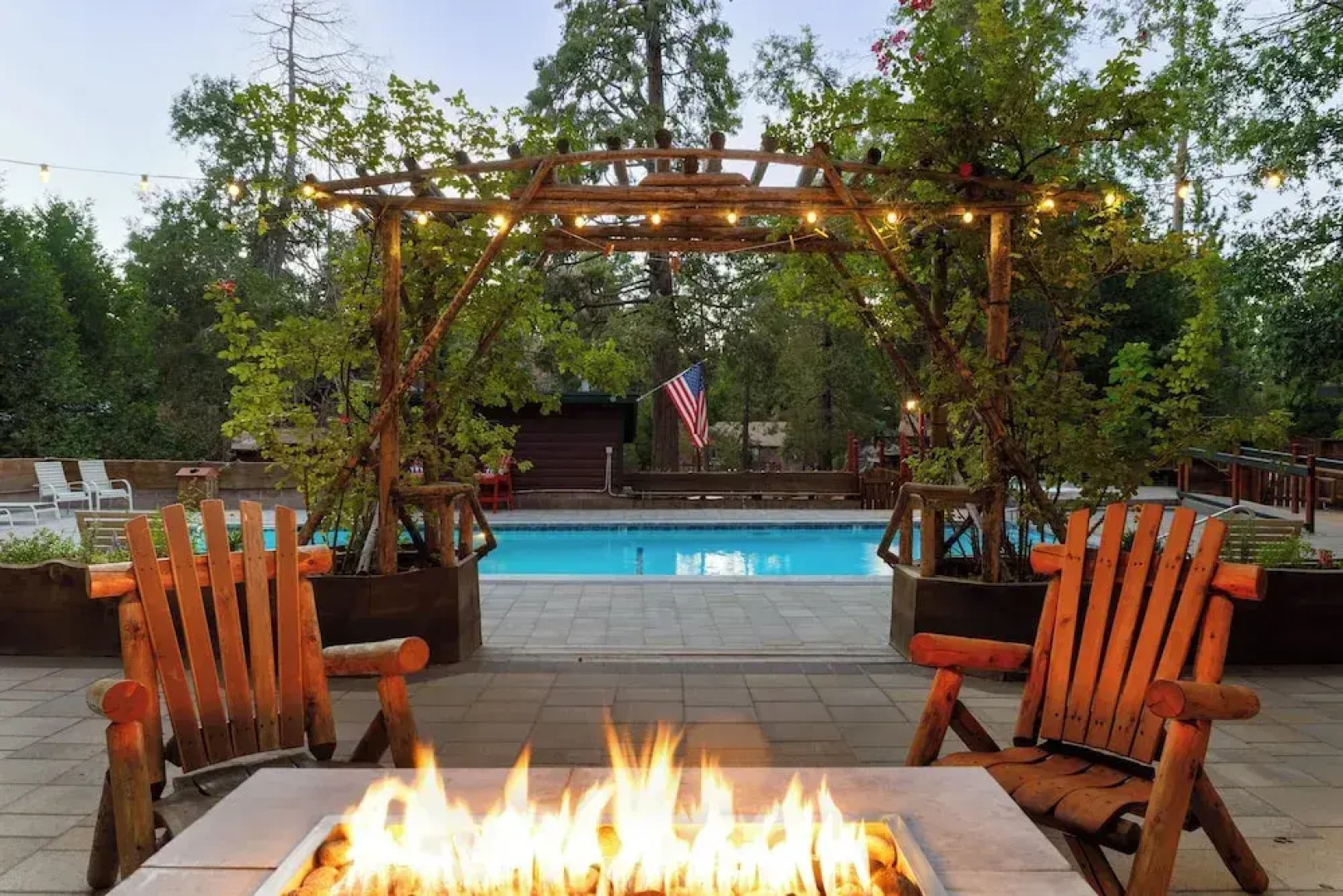 Arrowhead Pine Rose Cabins