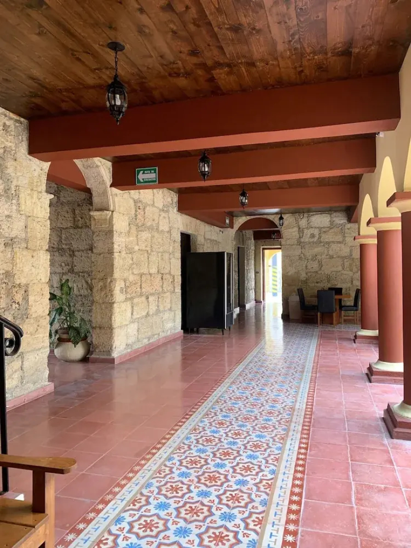 Zapata Hotel y Plaza