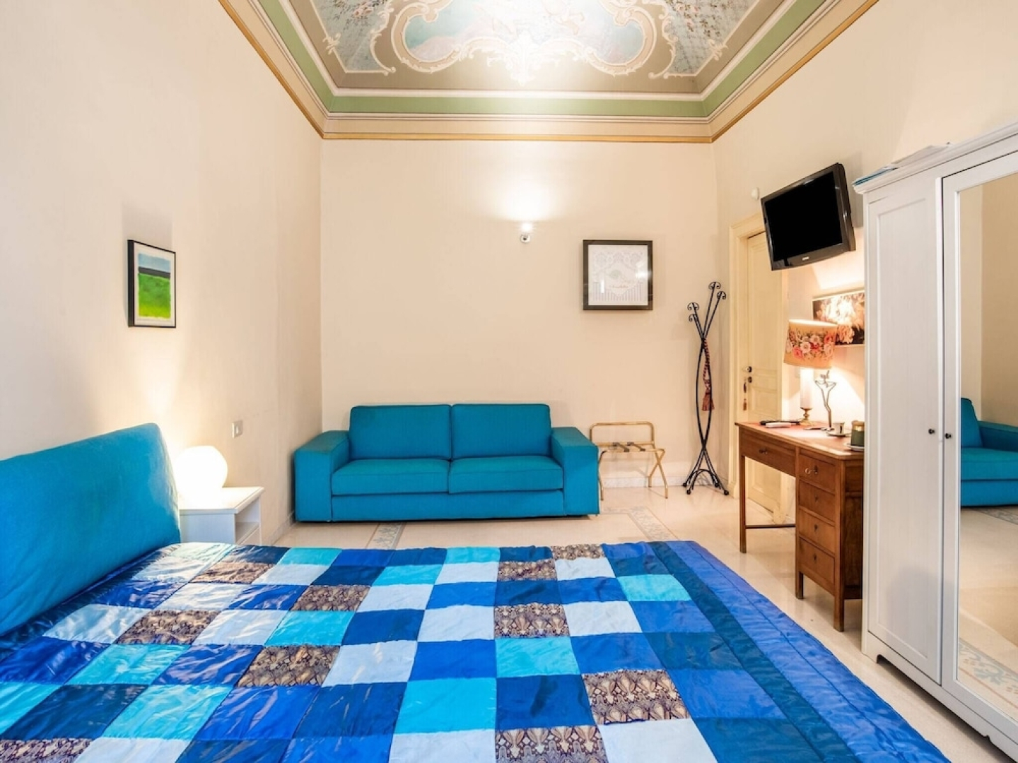 Homey Apartment in Riposto With Balcony
