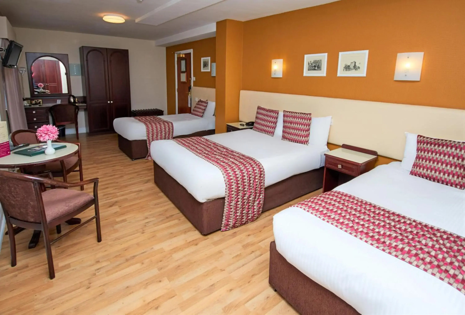 Eviston House Hotel