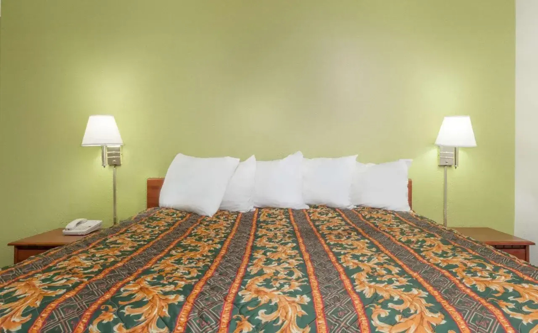 Days Inn by Wyndham San Antonio Lytle