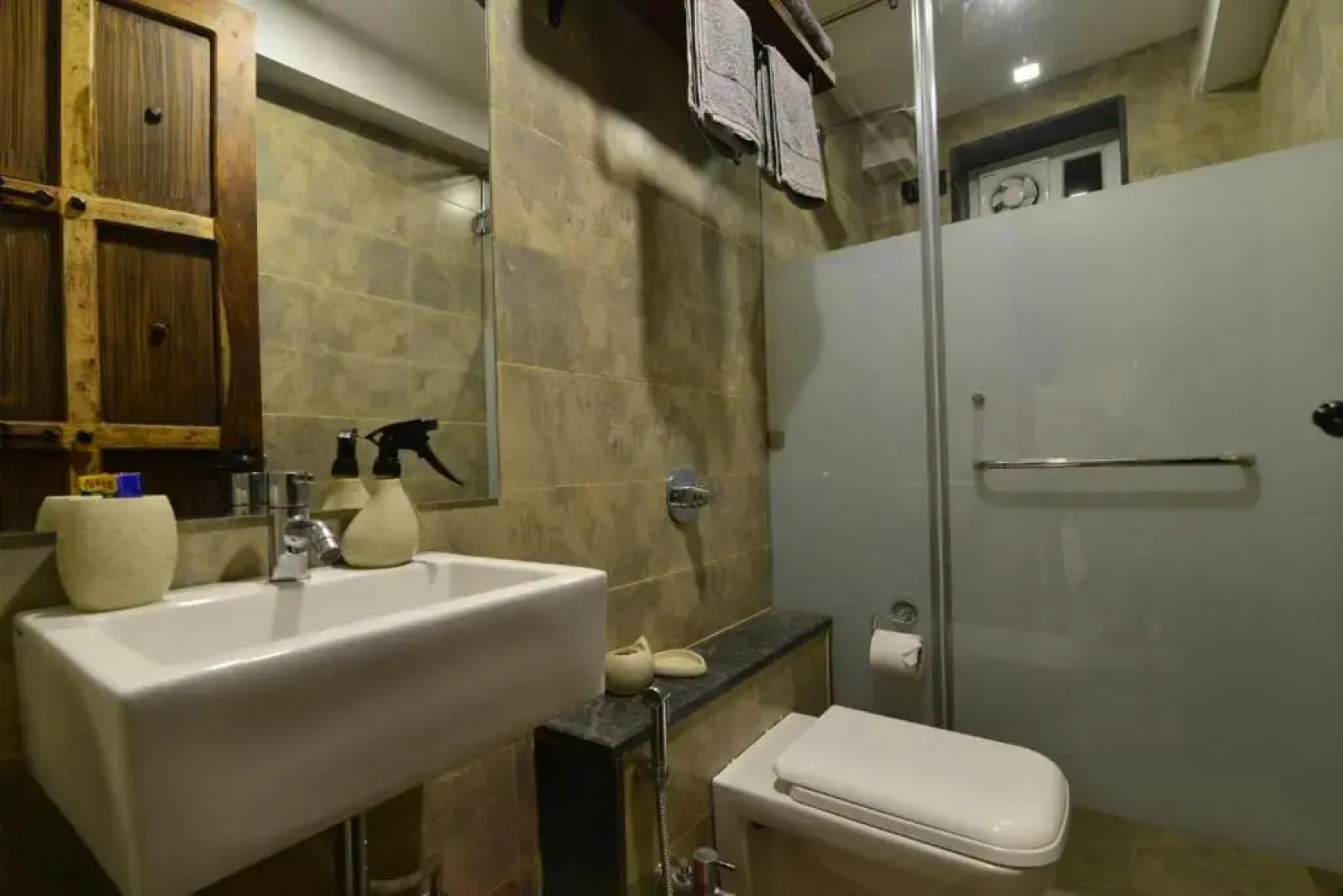 Castle Vintage VillageHouse 6BHK