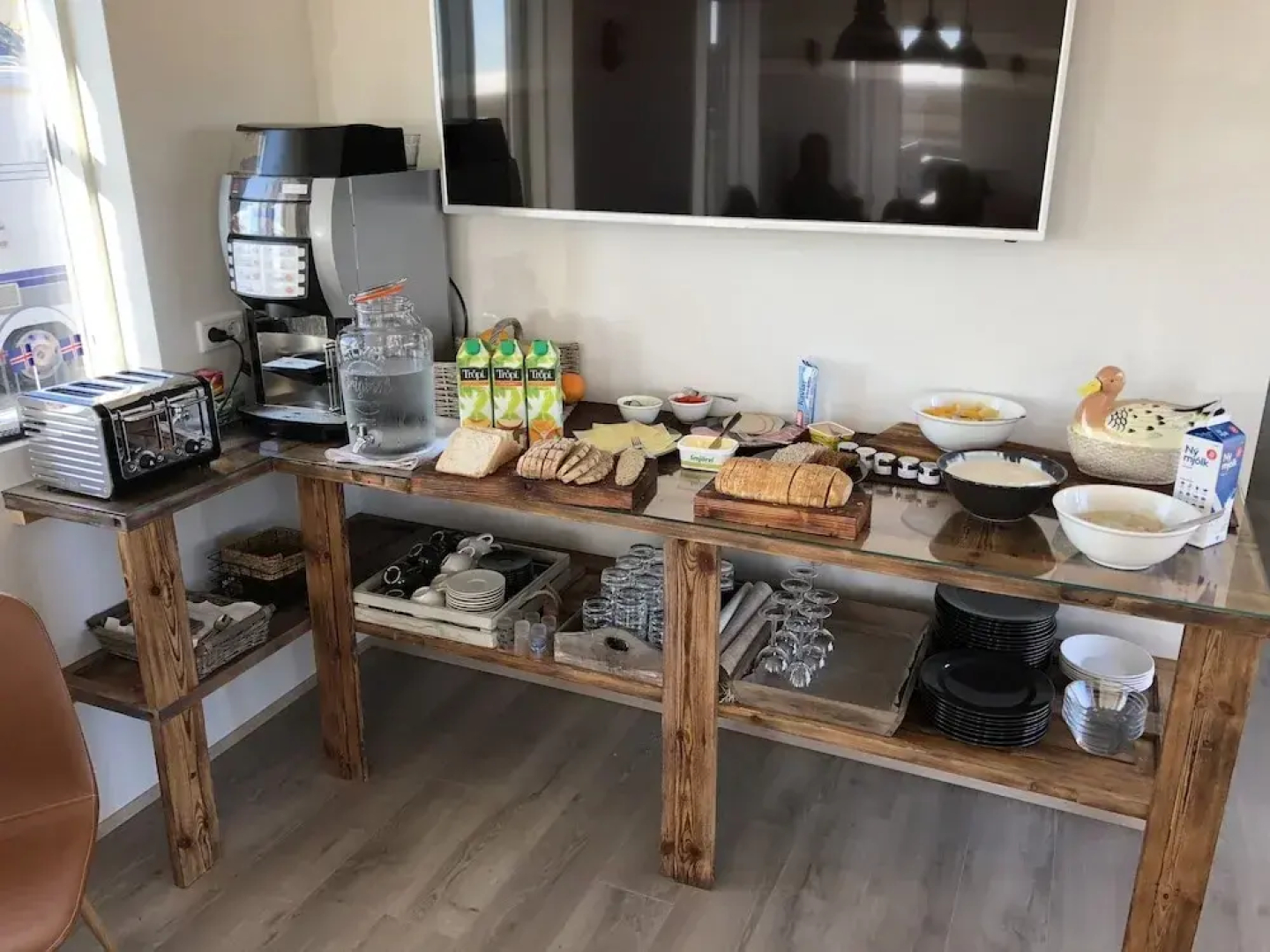 Hrafnavellir Guest House