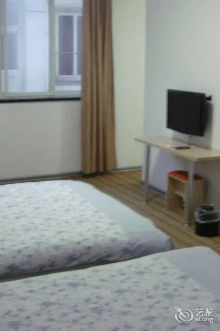 Motel 168 Hotel Xinyang Xintiandi