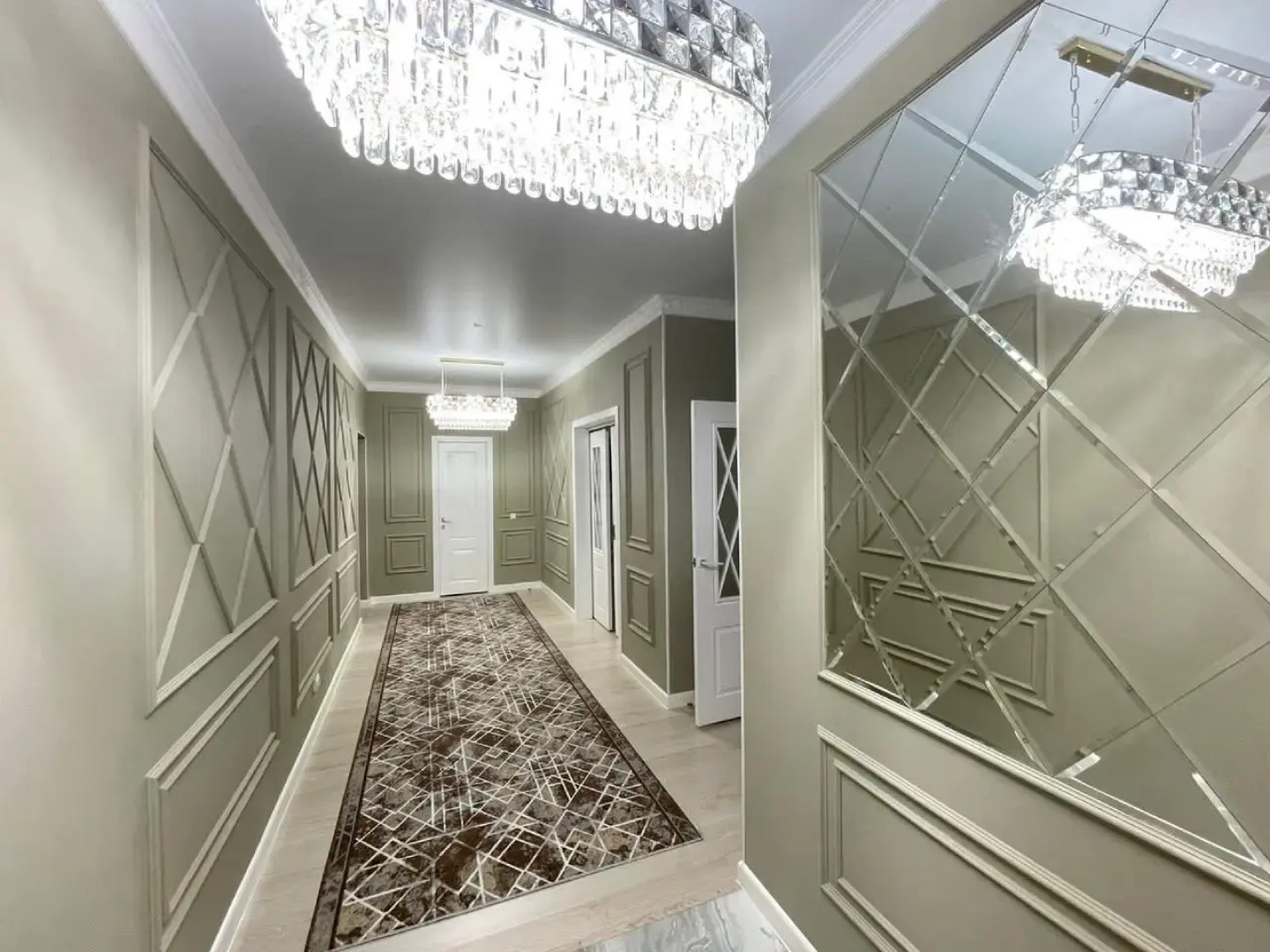 Апартаменты на улице Таумуша Жумагалиева 10 блок 4