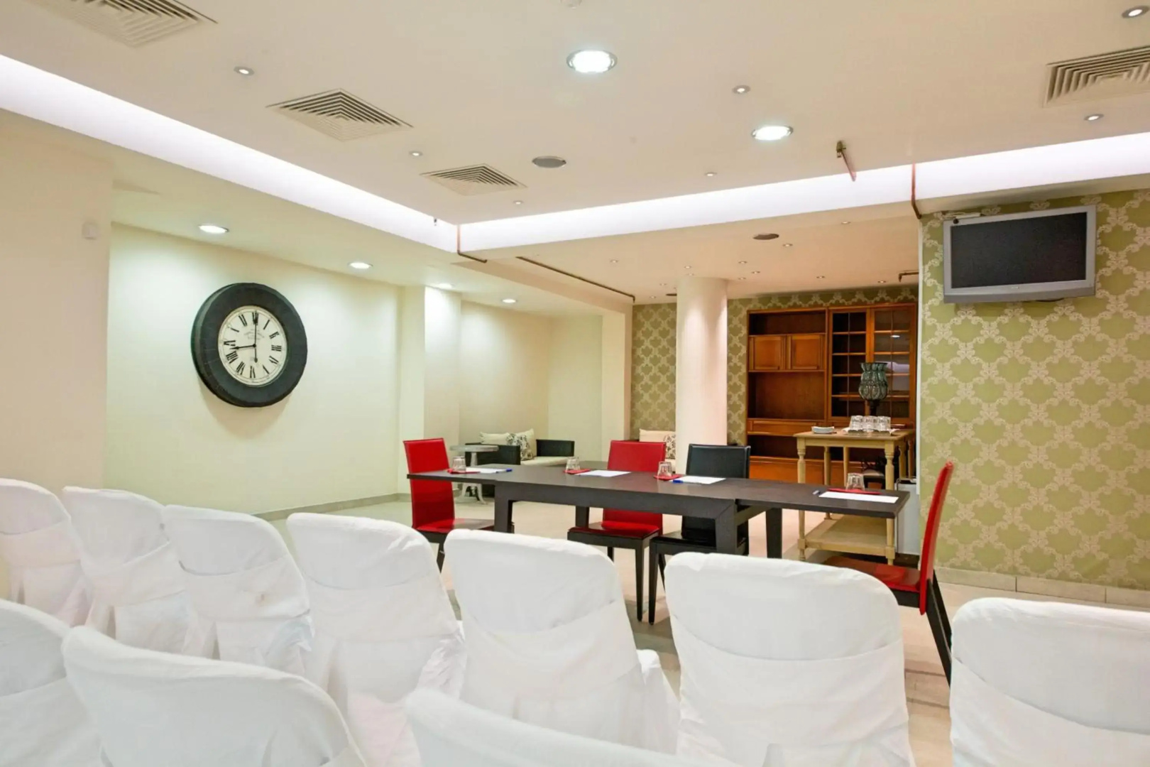 Comfy Boutique Hotel