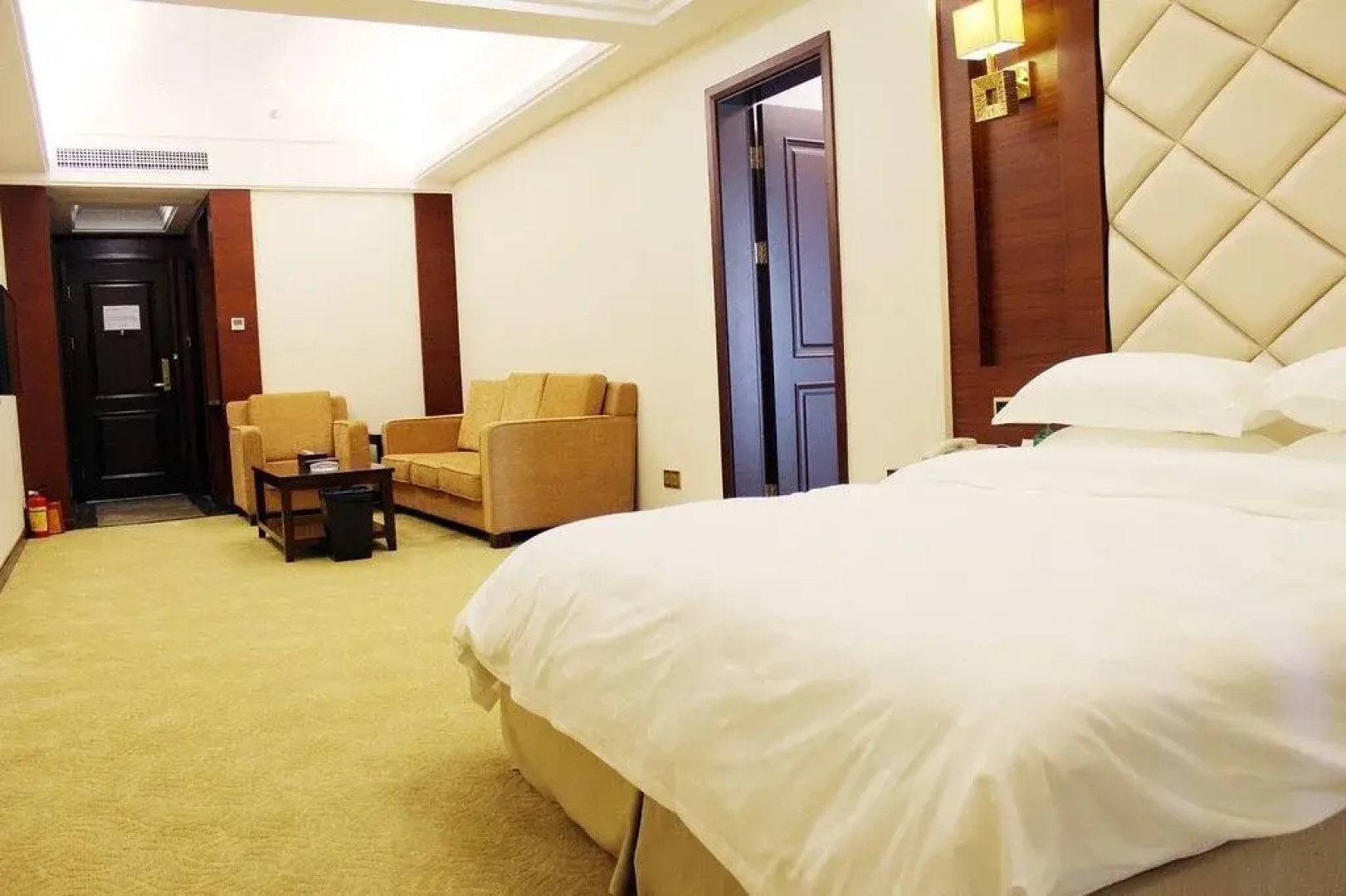 Xinte Hengtai Hotel