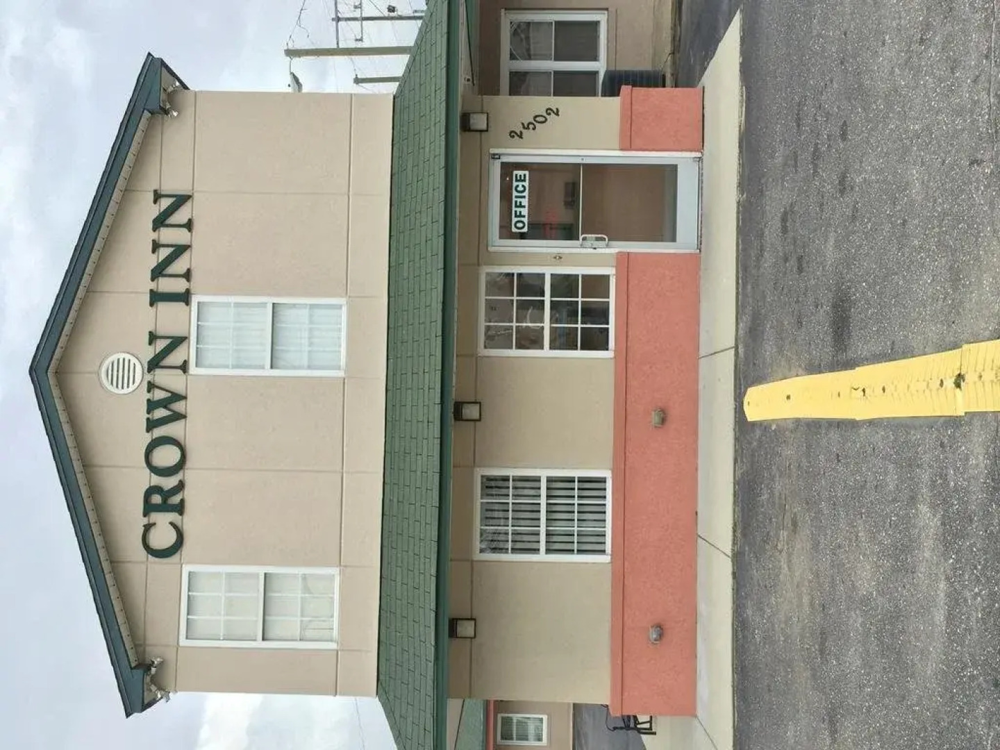 Crown Inn - Fayetteville