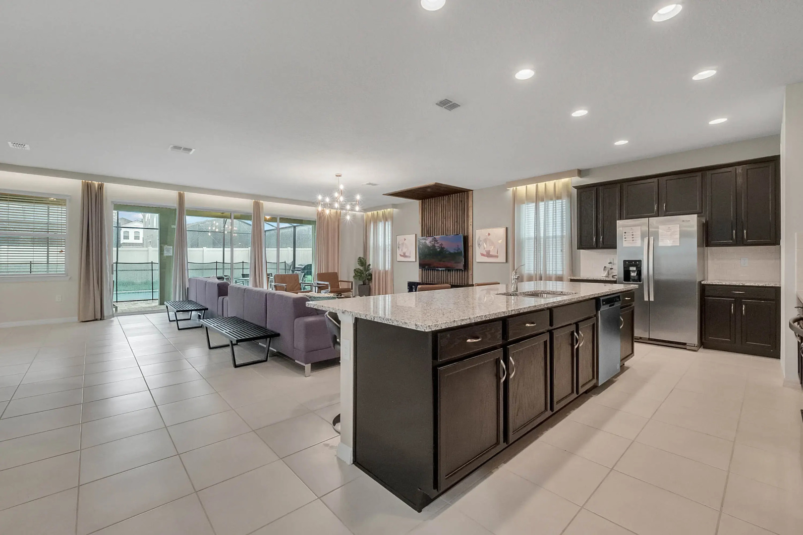9 Bedrooms / 6.5 Bathrooms / Solara (9028 FK), Kissimmee, US