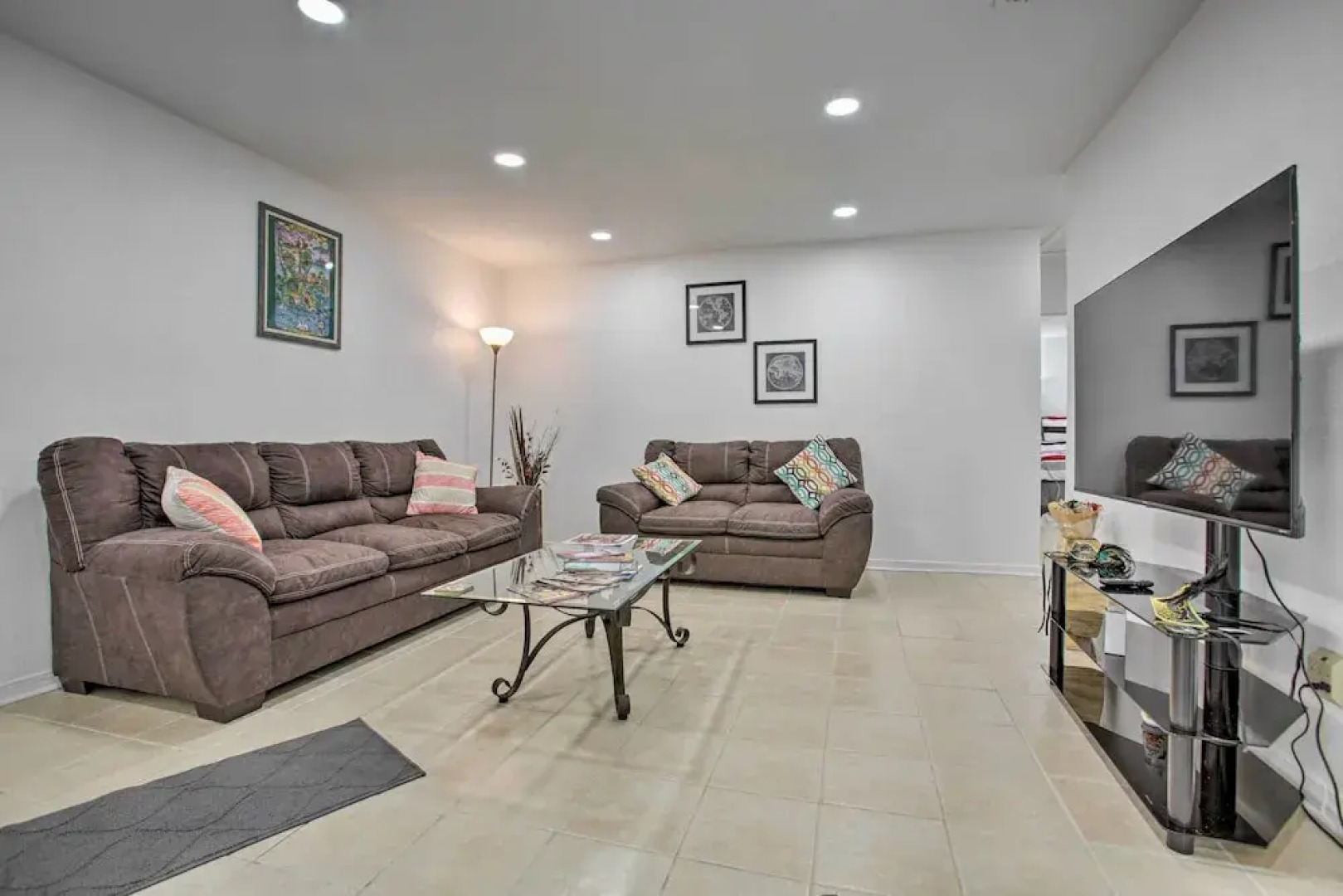 New! Laplace Townhome, 9 Mi to Lake Pontchartrain!