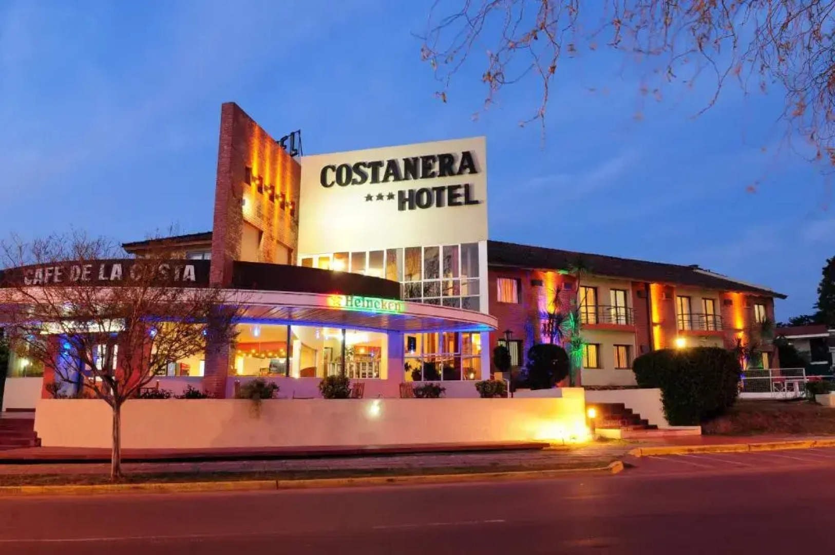 Hotel Costanera