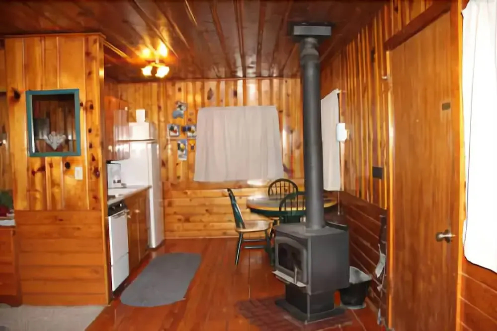 Hidden Rest Cabins & Resort