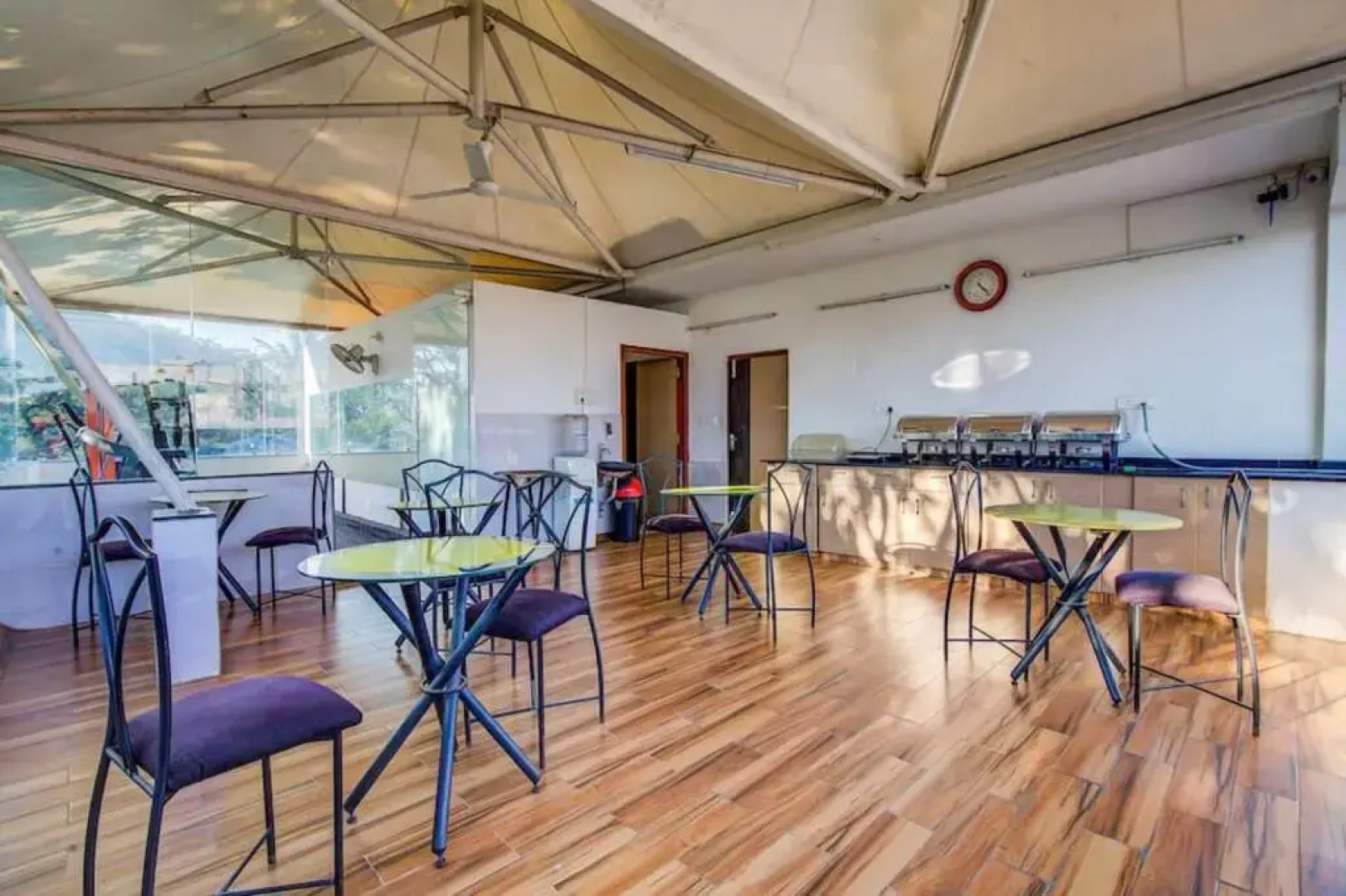 FabHotel Grand Savoury Suites