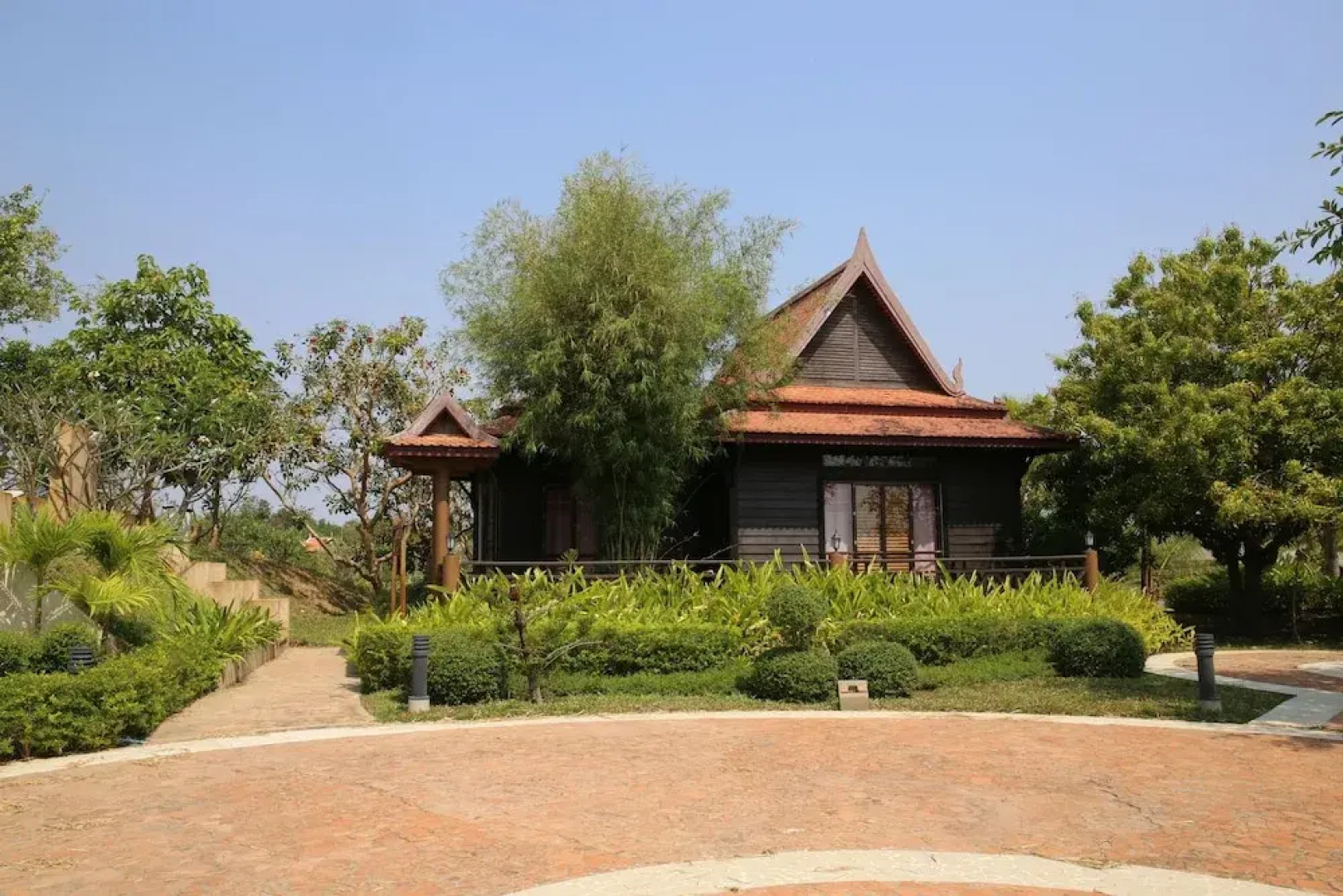 Romduol Island Chalet