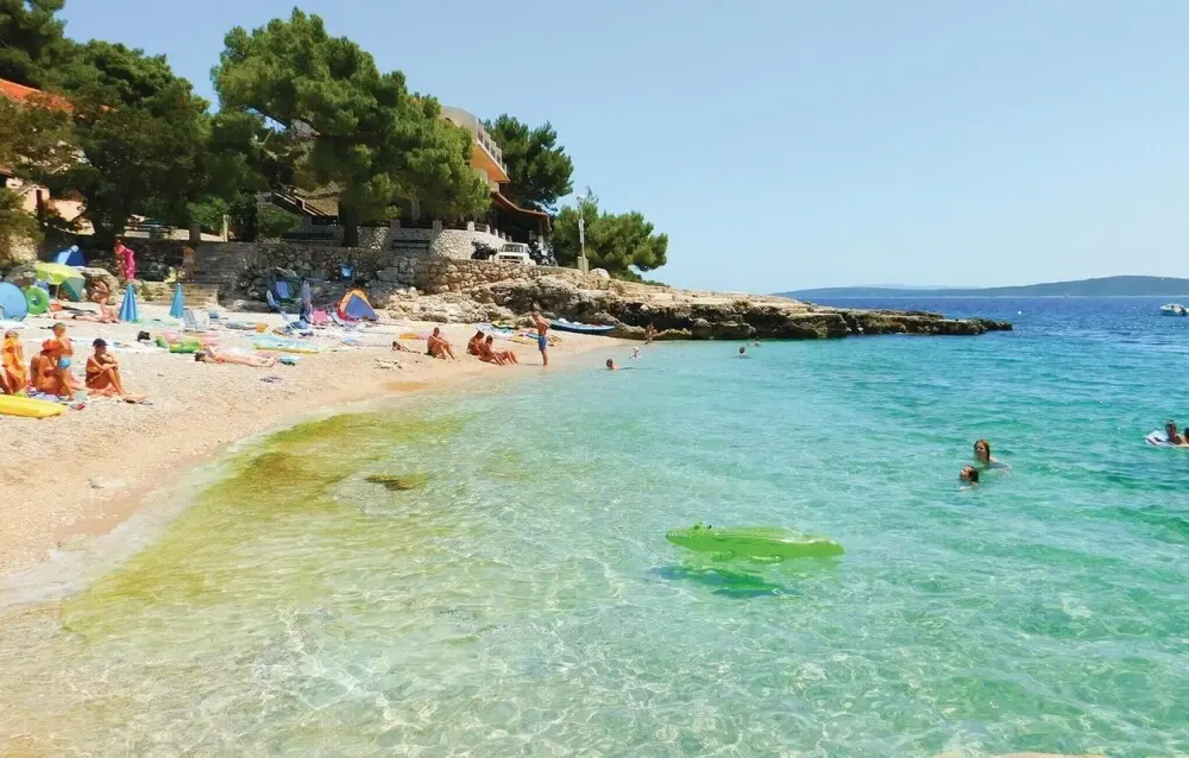 Stunning Home in Ivan Dolac With Wifi and 2 Bedrooms
