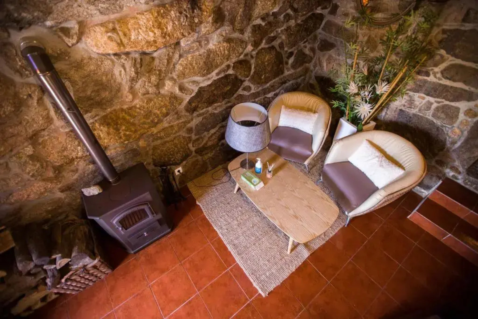 Pedra Bela - Cozy House w/ Private Jacuzzi @ Geres