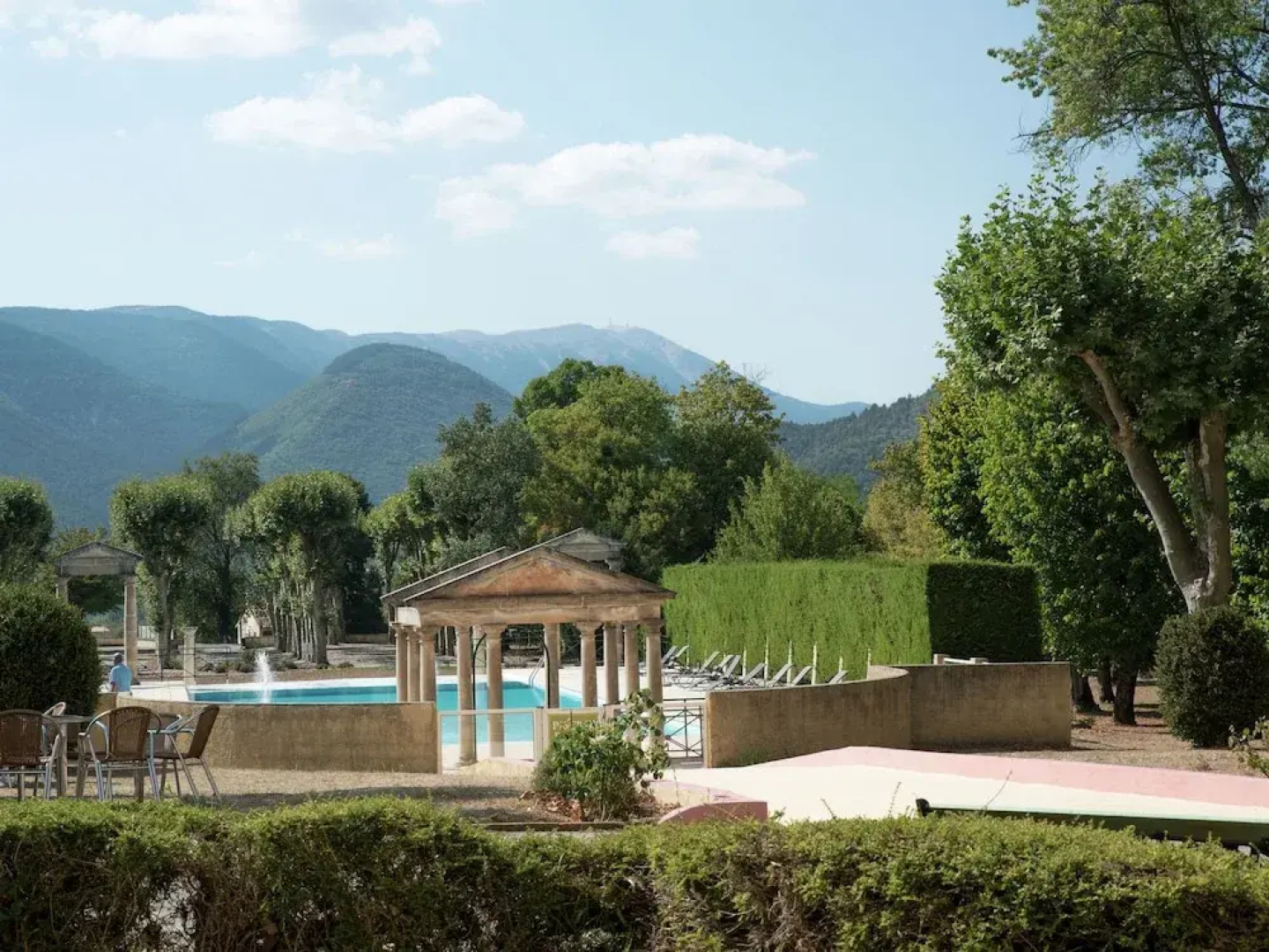 Two Studios With Pool, in Garden Park Nearby Spas and Views at the Mont Ventoux