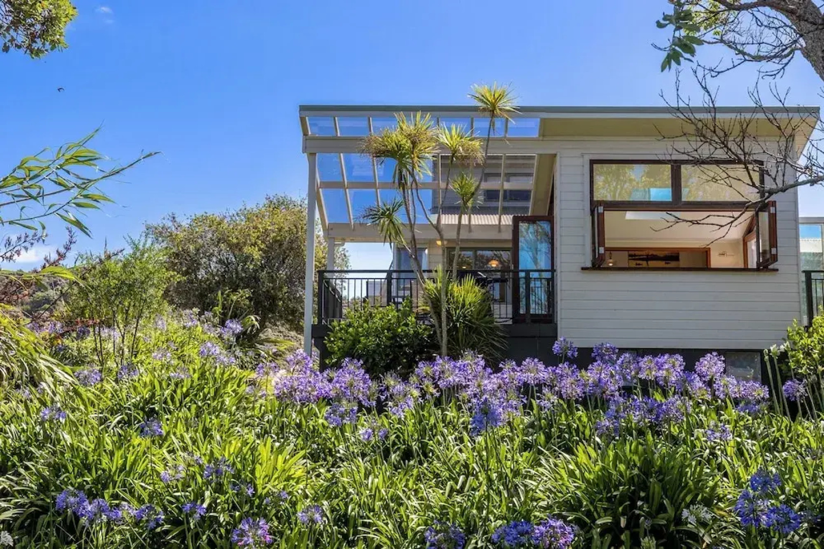 Tikirau Bay Views in Oneroa