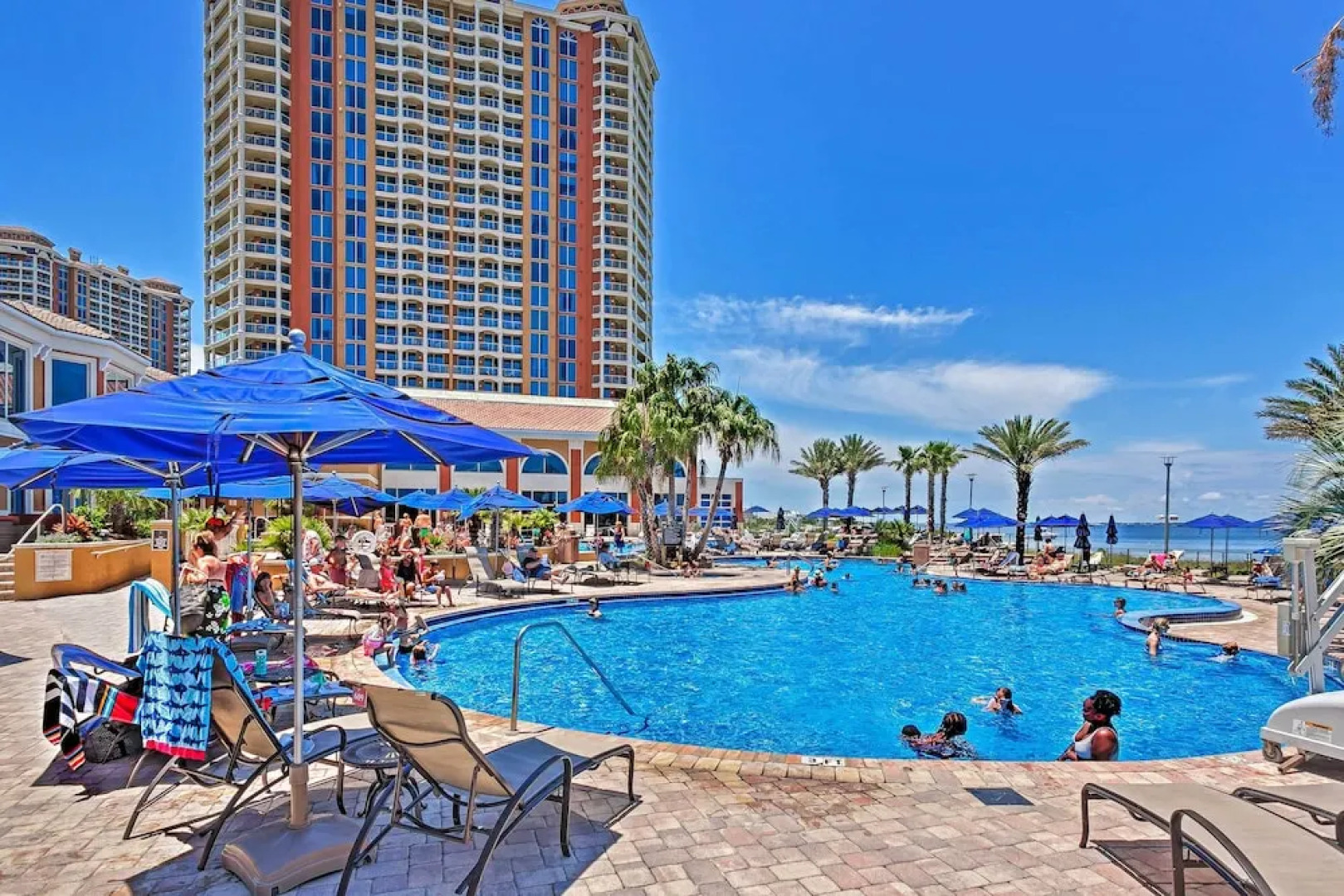 Pensacola Beach Resort Condo With Beach Access!