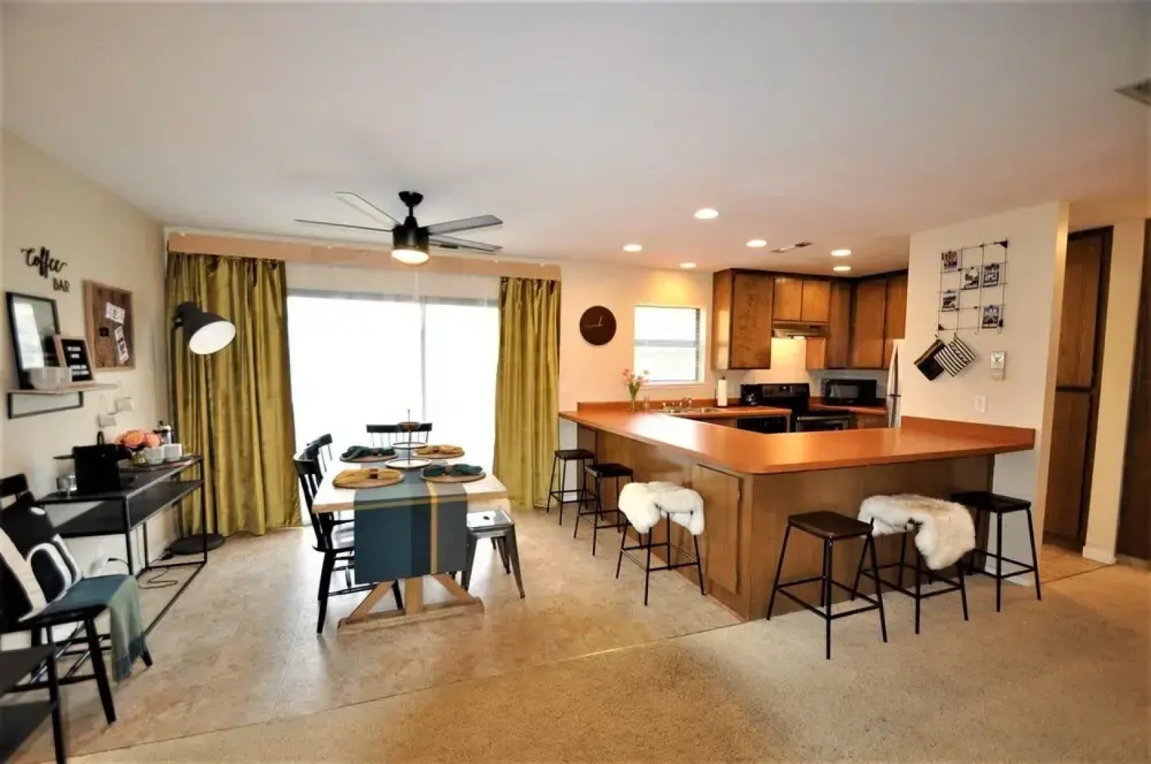 Gnome and Creek Condo - Two Master Suites for a Perfect Couples Yosemite Getaway by Yosemite Region Resorts