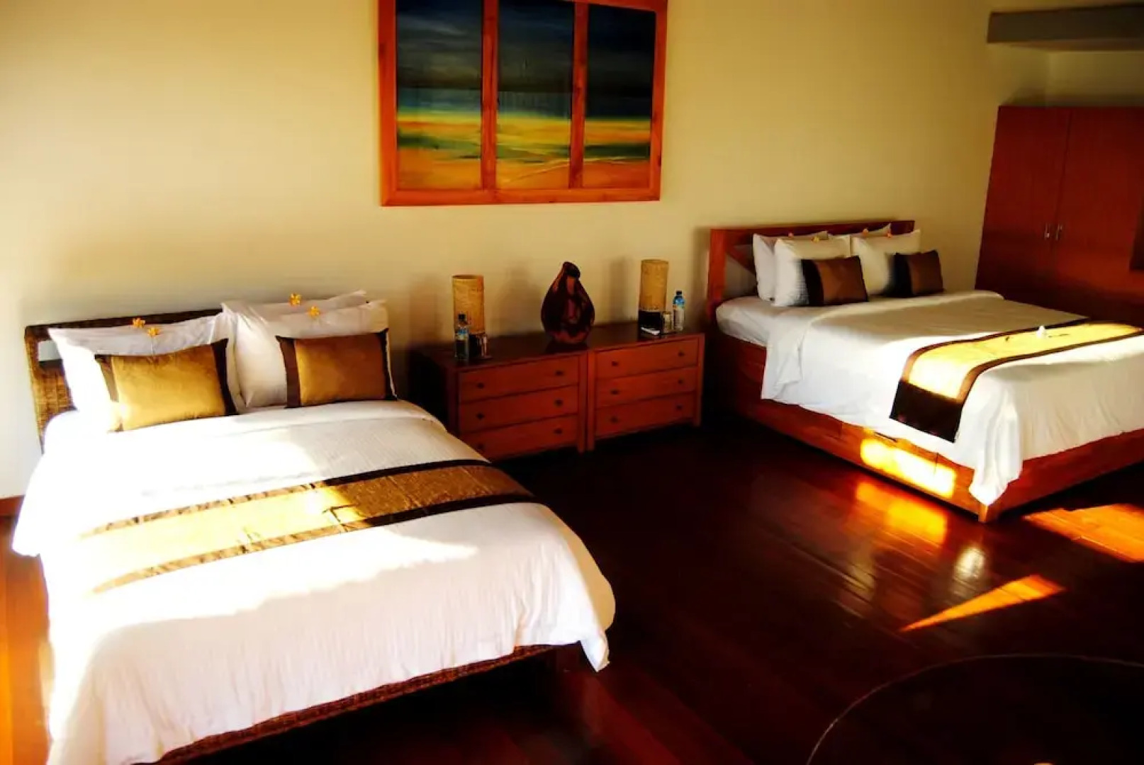 Villa Matahari Terbenam