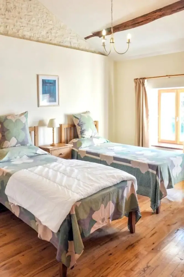 House With 2 Bedrooms in Brux, With Pool Access, Enclosed Garden and W