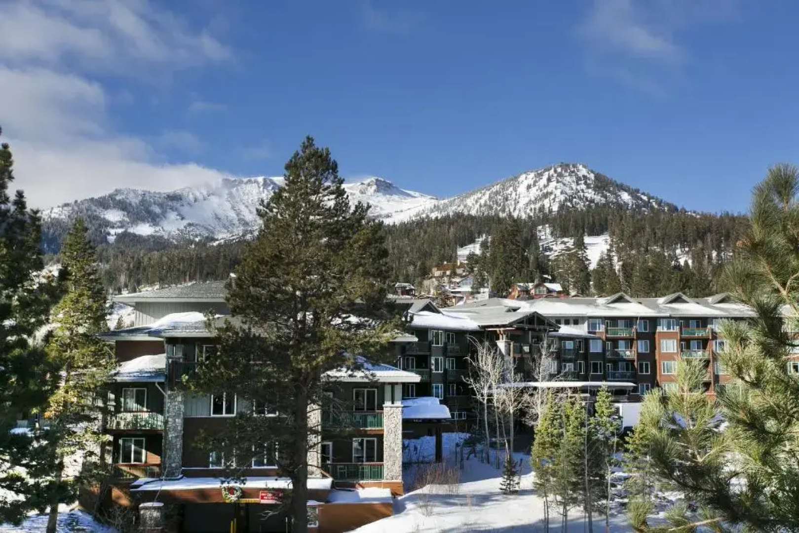 The Summit Condominiums by 101 Great Escapes