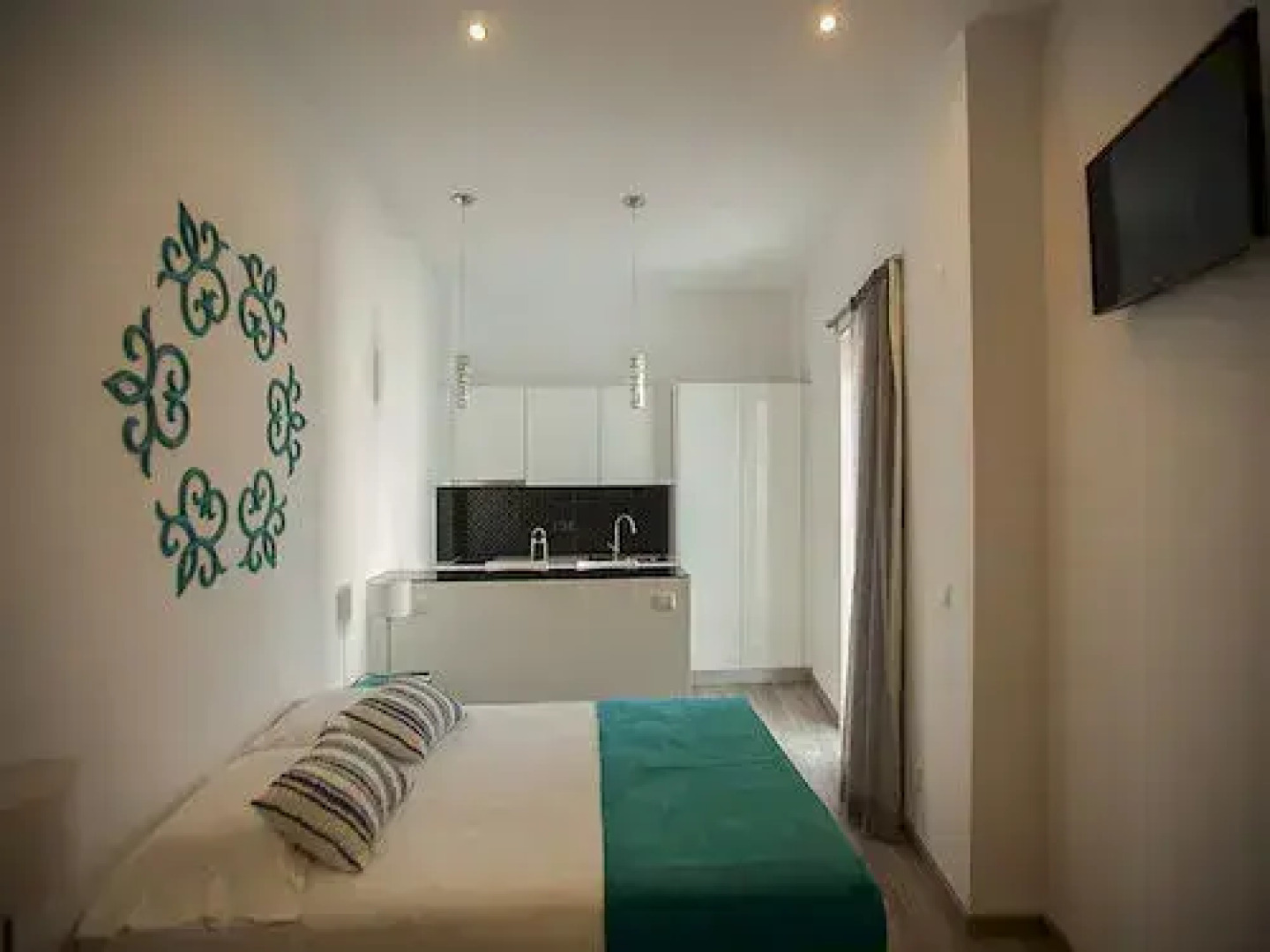 Thomar Story - Guest House