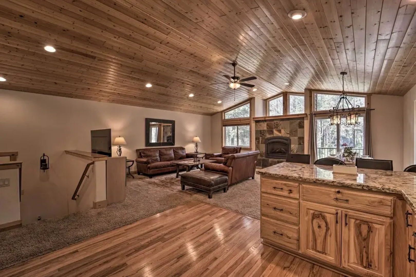 Near Donner Lake & Skiing: Soda Springs Cabin!