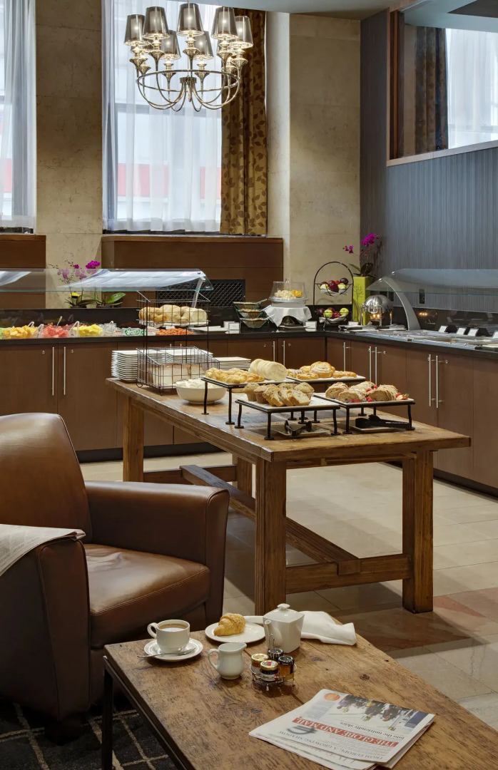 One King West Hotel & Residence