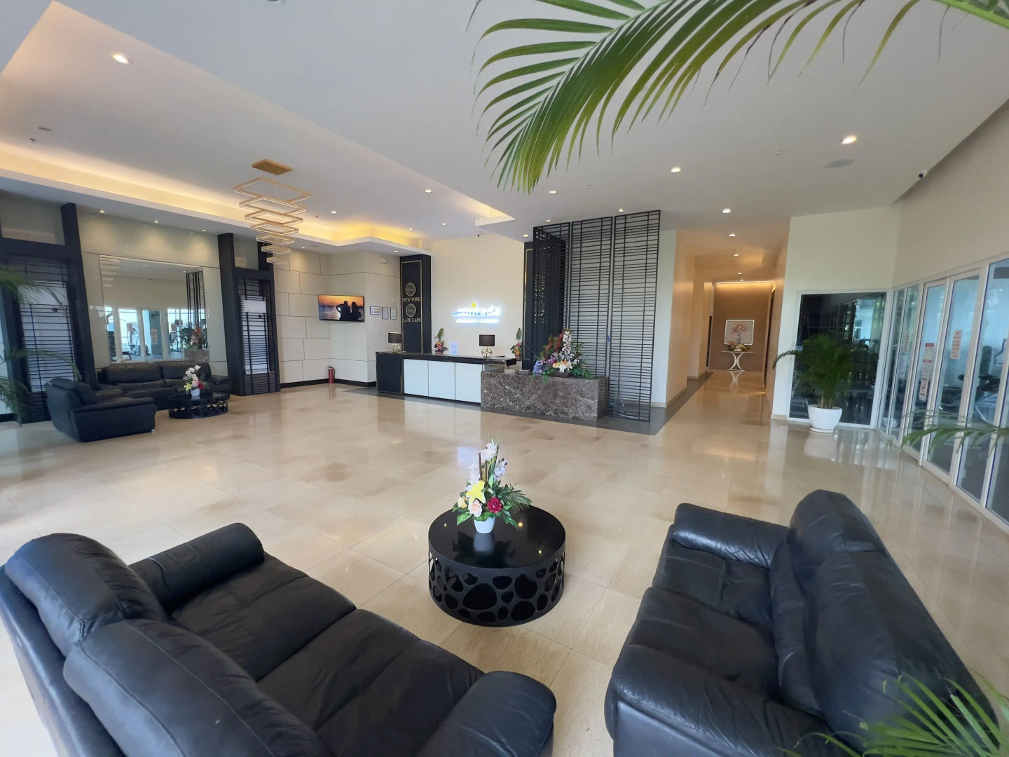 La Mirada Residences