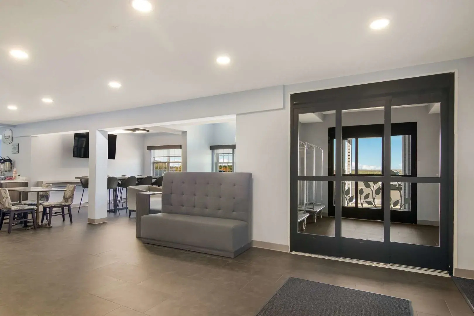 Spark by Hilton Clarion