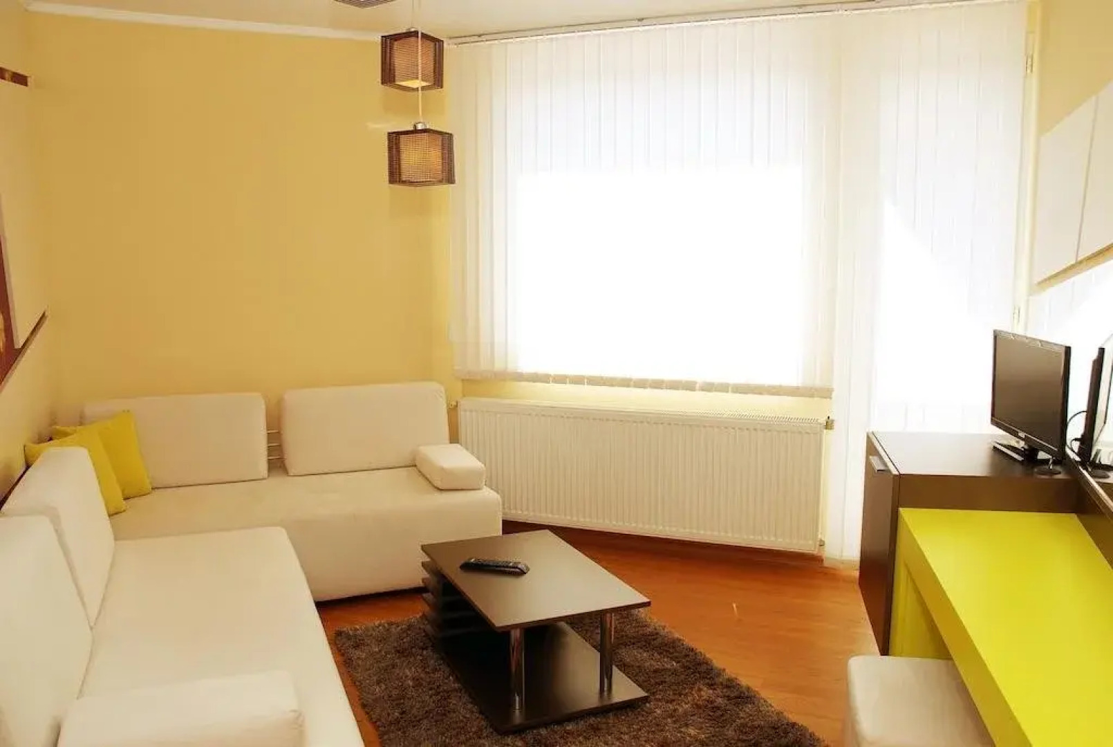 Семеен хотел Виа Лакус