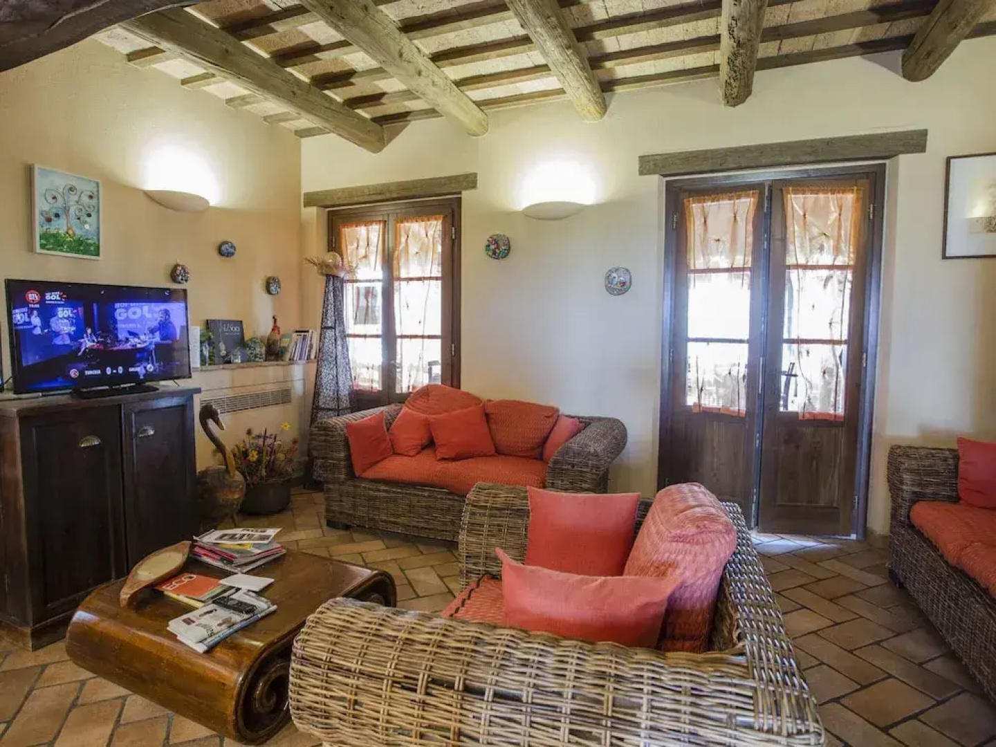 Farmhouse in Marche With Pool & Verdicchio Wines