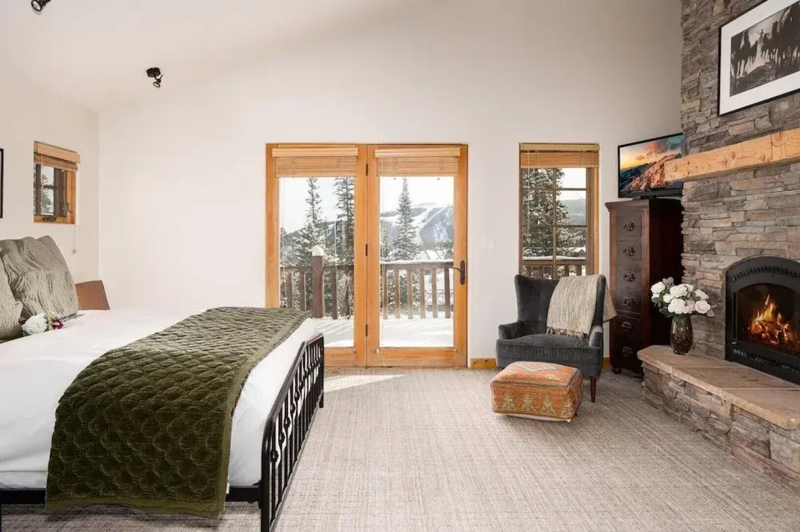 Moonlight Mountain Home 36