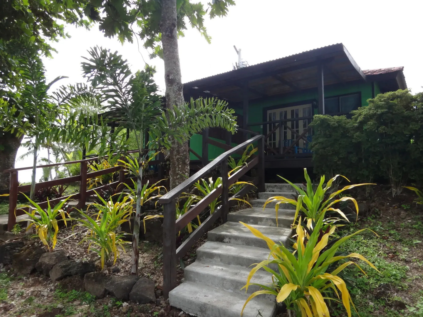 Va-i-moana Seaside Lodge