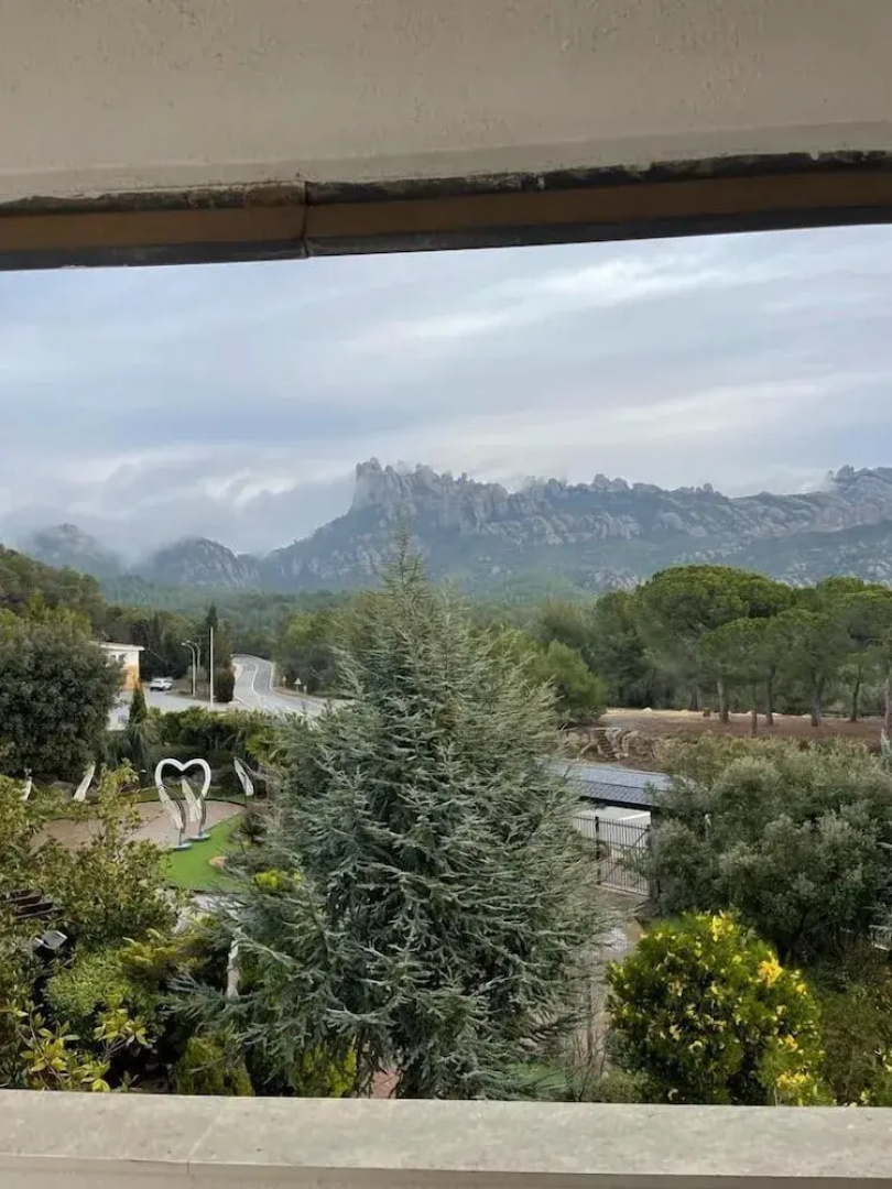 Spacious Farmhouse In El Bruc With Swimming Pool