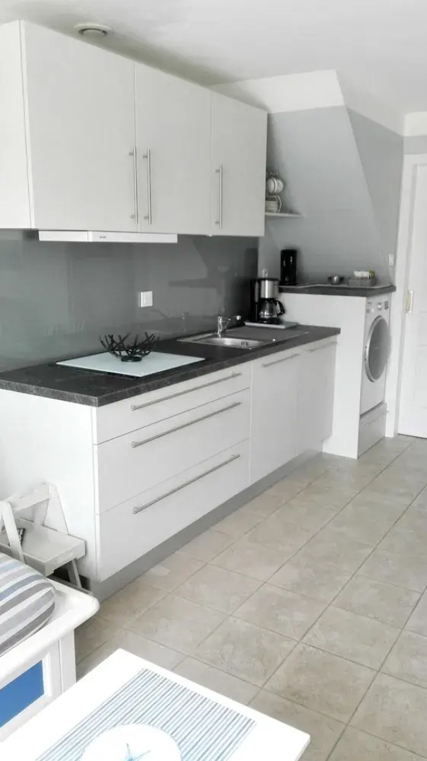 House With 2 Bedrooms in Guilvinec, With Pool Access and Enclosed Gard