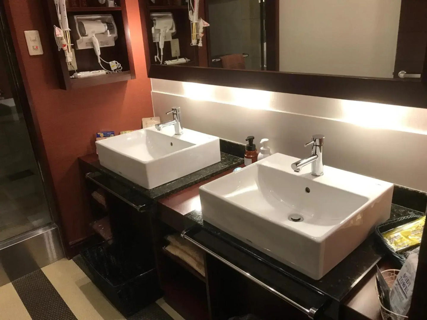 Tokuyama Water Gate - Adults Only