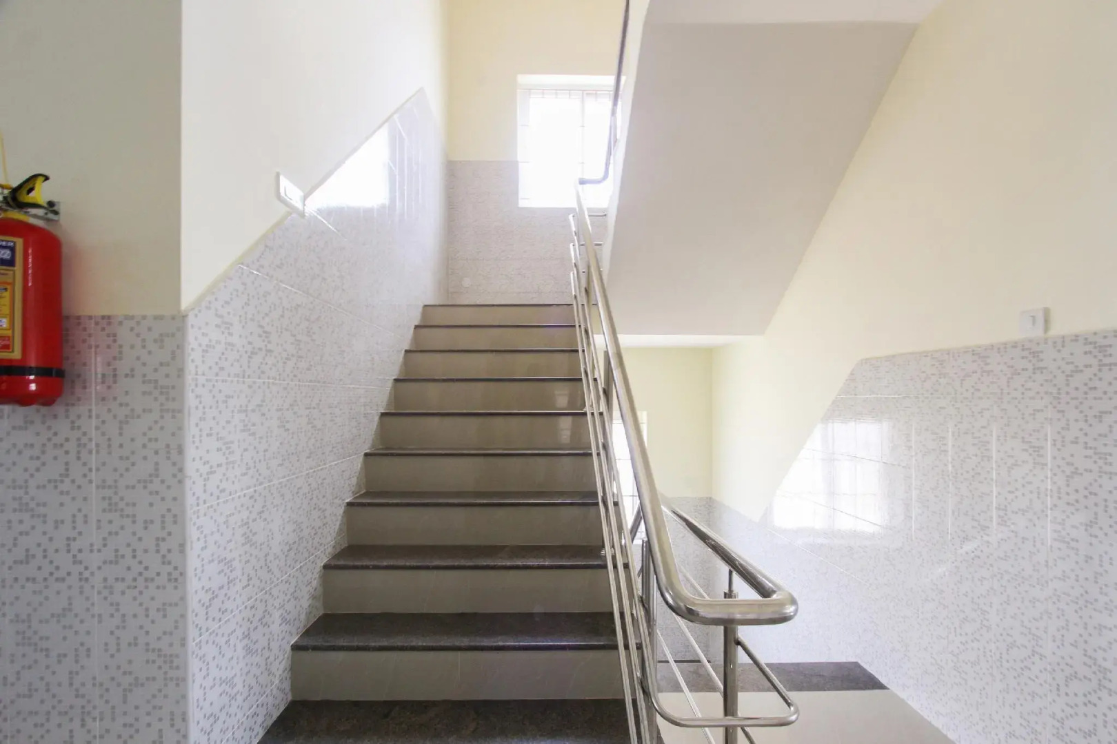 OYO Flagship 46112 Nest Residency