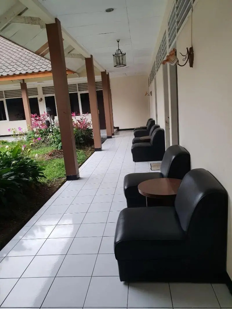 Hotel Cisarua Indah