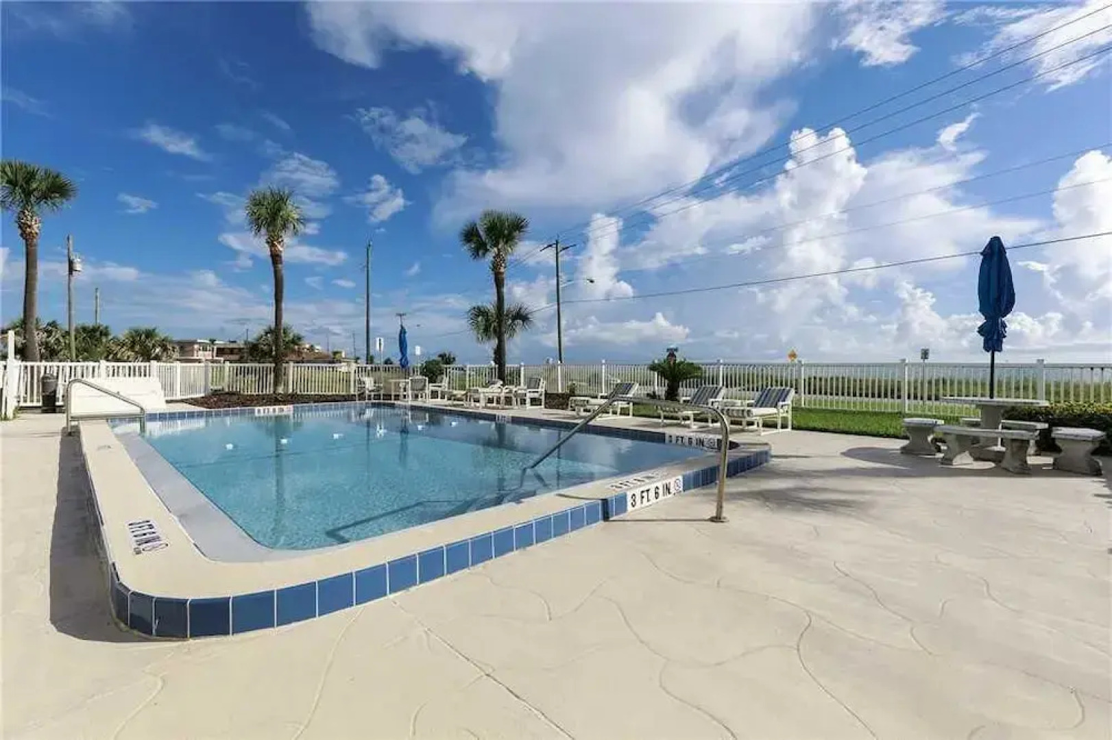 Starboard Light 1 - Two Bedroom Condo