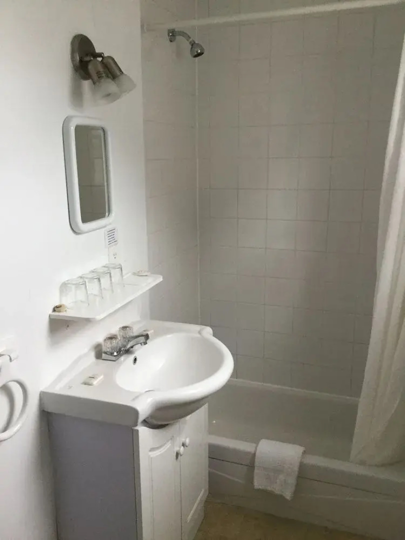 Hotel Motel Rocher Percé B&B