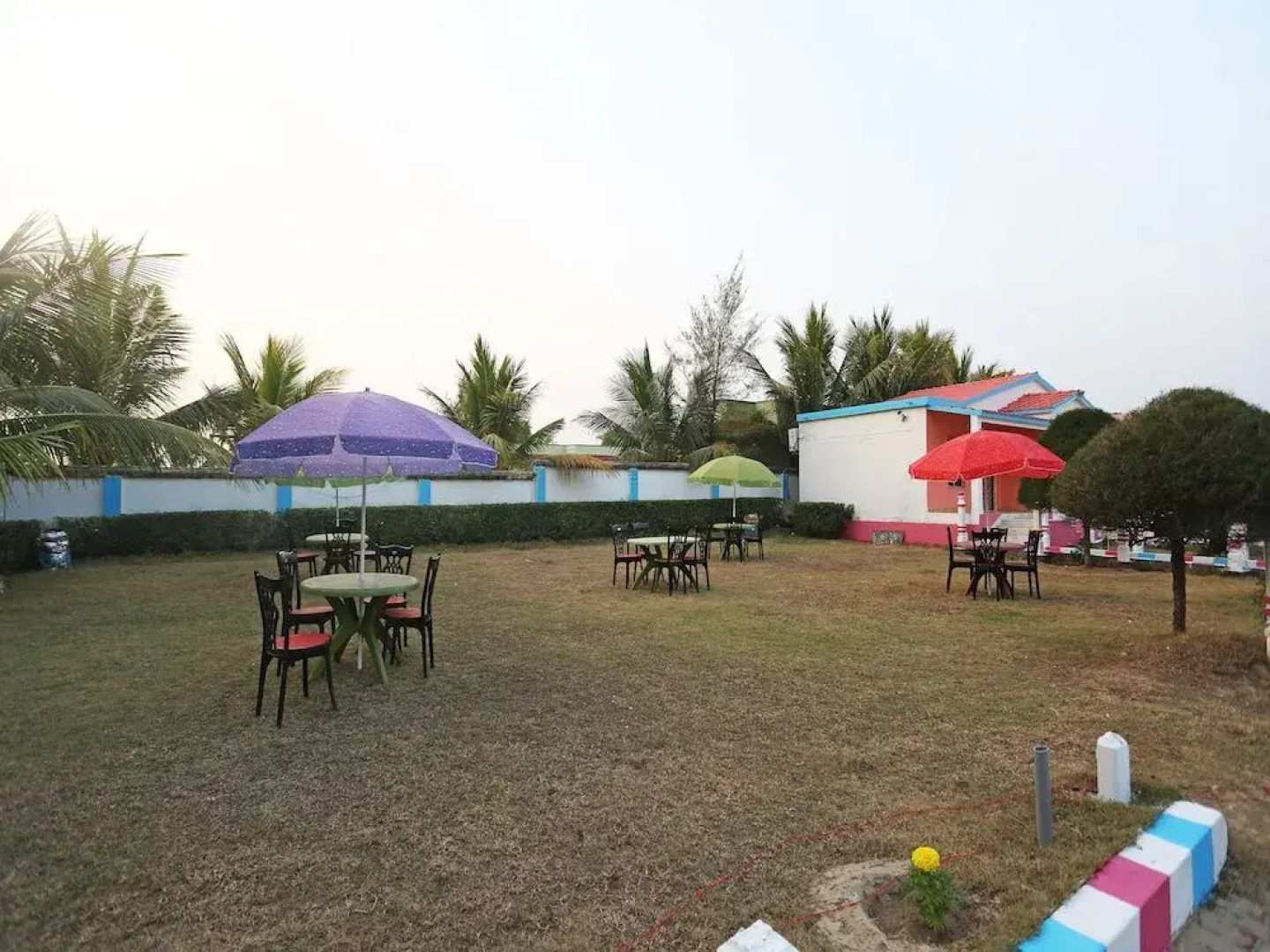 OYO 26822 Golden Sea Queen Beach Resort