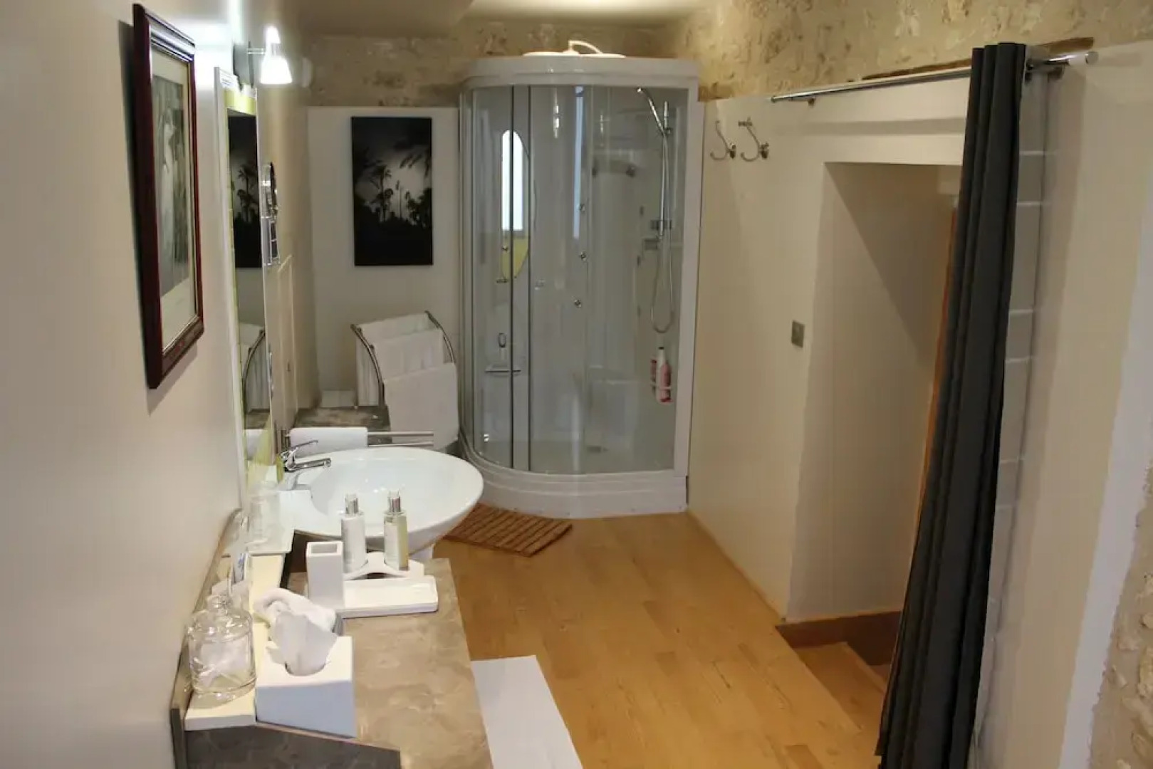 Le Patio Chambres et Table dHotes